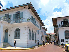 パナマへ行く旅行プランのサムネイル