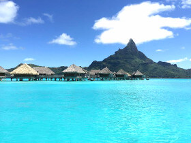 フランス領ポリネシアへ行く旅行プランのサムネイル